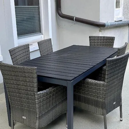 Erholsame City-erdgeschosswohnung Mit Veranda, Grill Und Parkplatz D46eg * Oldenburg