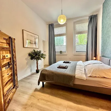 Erholsame City-erdgeschosswohnung Mit Veranda, Grill Und Parkplatz D46eg Lejlighed