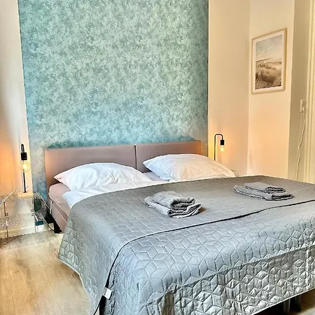 Erholsame City-erdgeschosswohnung Mit Veranda, Grill Und Parkplatz D46eg *