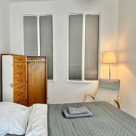 Erholsame City-erdgeschosswohnung Mit Veranda, Grill Und Parkplatz D46eg Oldenburg