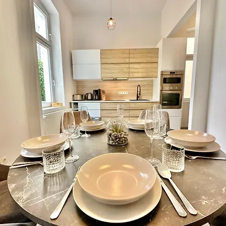 Apartment Erholsame City-erdgeschosswohnung Mit Veranda, Grill Und Parkplatz D46eg *