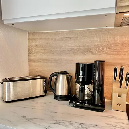 Erholsame City-erdgeschosswohnung Mit Veranda, Grill Und Parkplatz D46eg *