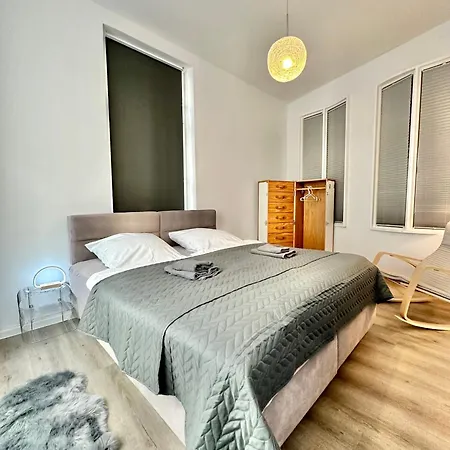 Erholsame City-erdgeschosswohnung Mit Veranda, Grill Und Parkplatz D46eg Lejlighed Oldenburg