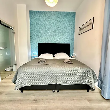 Erholsame City-erdgeschosswohnung Mit Veranda, Grill Und Parkplatz D46eg Oldenburg