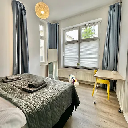 Erholsame City-erdgeschosswohnung Mit Veranda, Grill Und Parkplatz D46eg Oldenburg