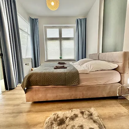 Apartment Erholsame City-erdgeschosswohnung Mit Veranda, Grill Und Parkplatz D46eg *