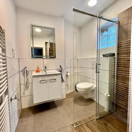 Erholsame City-erdgeschosswohnung Mit Veranda, Grill Und Parkplatz D46eg * Oldenburg