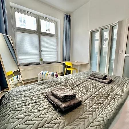 Erholsame City-erdgeschosswohnung Mit Veranda, Grill Und Parkplatz D46eg Lejlighed Oldenburg
